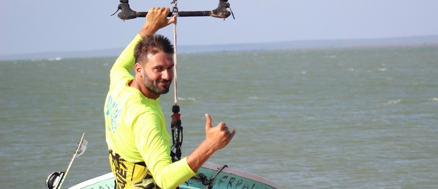 owner kitesurfing sri lanka Kitesurfing in Sri lanka owner
